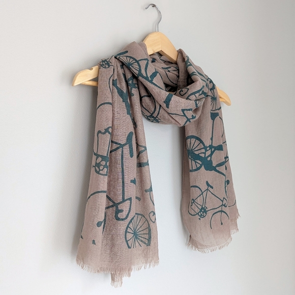 Bicycle Print Scarf - Picture 4 of 7